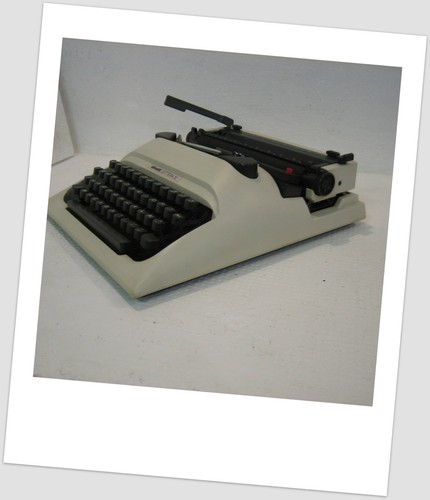 Macchina per scrivere lettera - macchina,