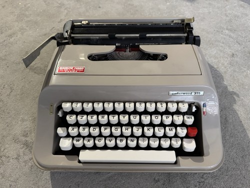 Macchina per scrivere - , olivetti