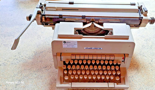 Macchina per scrivere olivetti - macchina,