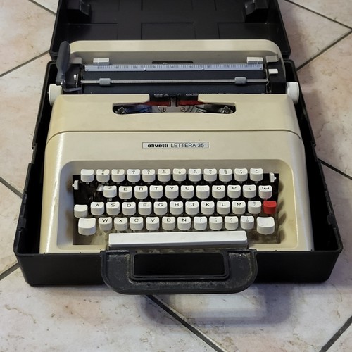 Macchina per scrivere olivetti - scrivere,