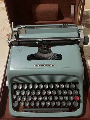 Macchina per scrivere olivetti - macchina,