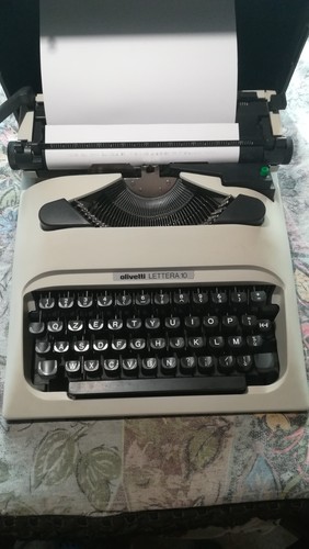 Macchina per scrivere olivetti - macchina,